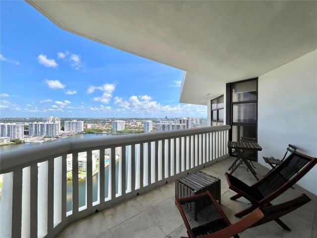 1000 W Island Boulevard 3010, Aventura, FL 33160