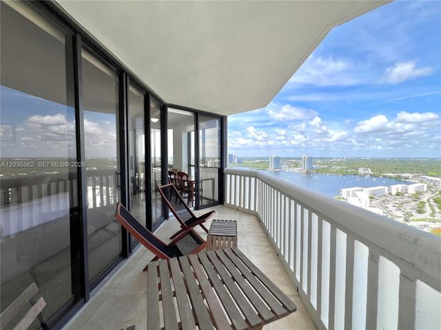 1000 W Island Boulevard 3010, Aventura, FL 33160
