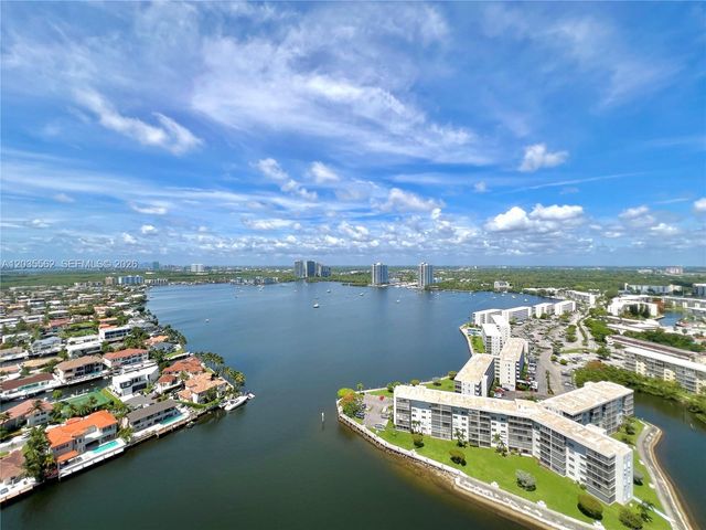 1000 W Island Boulevard 3010, Aventura, FL 33160