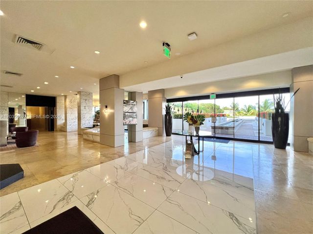 1000 W Island Boulevard 3010, Aventura, FL 33160