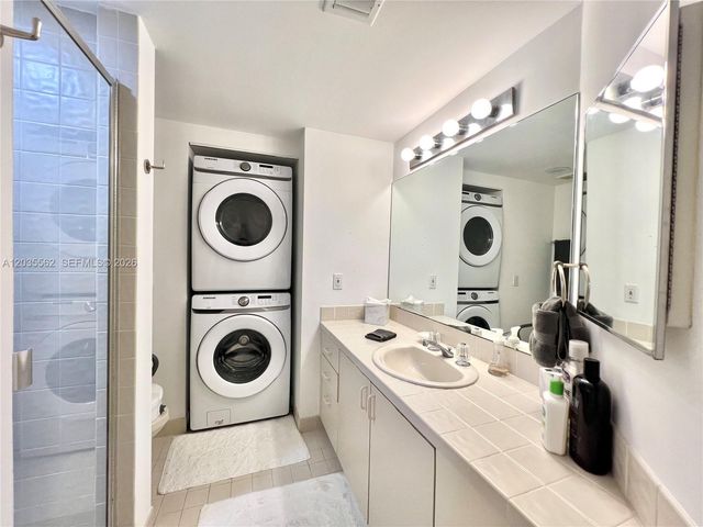 1000 W Island Boulevard 3010, Aventura, FL 33160