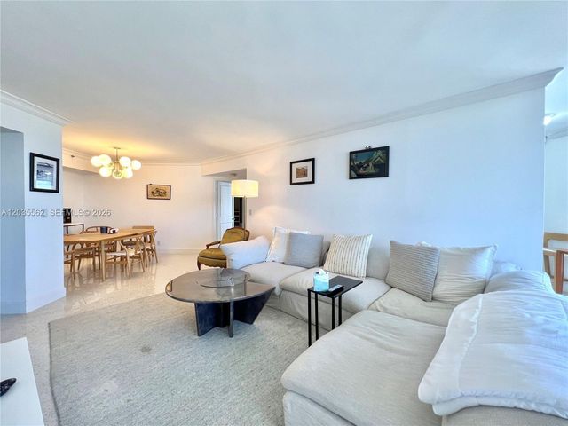 1000 W Island Boulevard 3010, Aventura, FL 33160