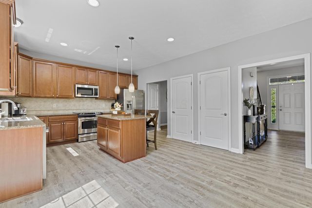 561 Fields Meadow Drive, Sunbury, OH 43074