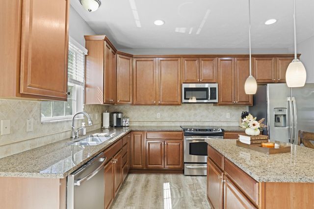 561 Fields Meadow Drive, Sunbury, OH 43074