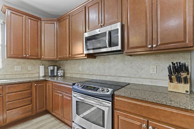 561 Fields Meadow Drive, Sunbury, OH 43074
