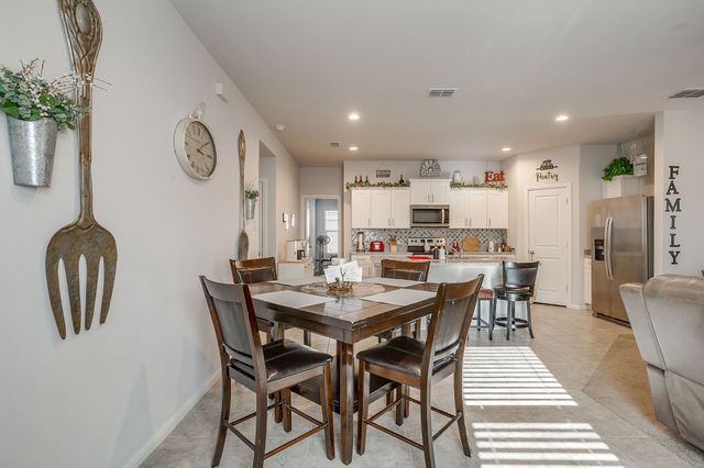 714 Rendyn Way, Cleburne, TX 76033