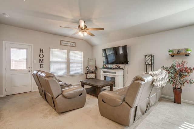 714 Rendyn Way, Cleburne, TX 76033