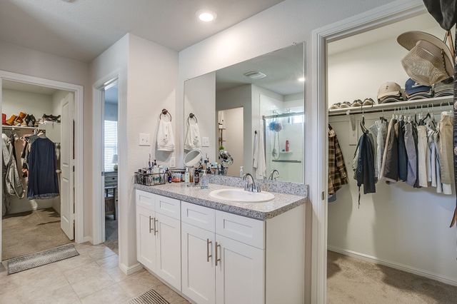 714 Rendyn Way, Cleburne, TX 76033