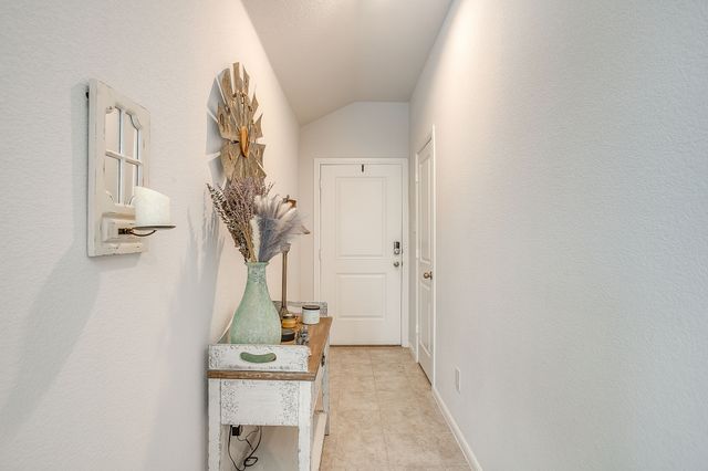 714 Rendyn Way, Cleburne, TX 76033