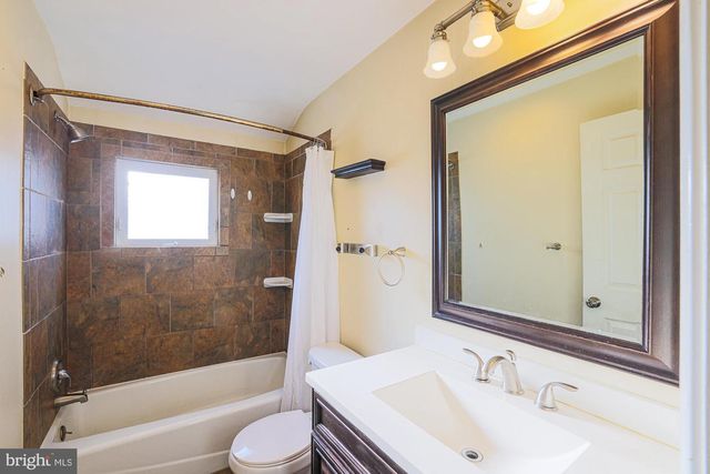 8529 HARRIS, Parkville, MD 21234