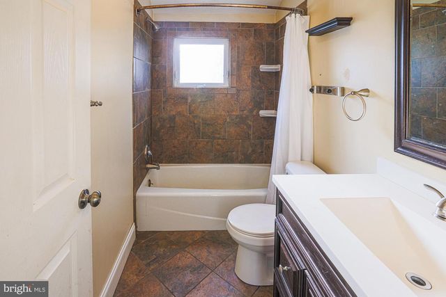 8529 HARRIS, Parkville, MD 21234