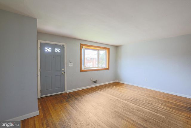 8529 HARRIS, Parkville, MD 21234