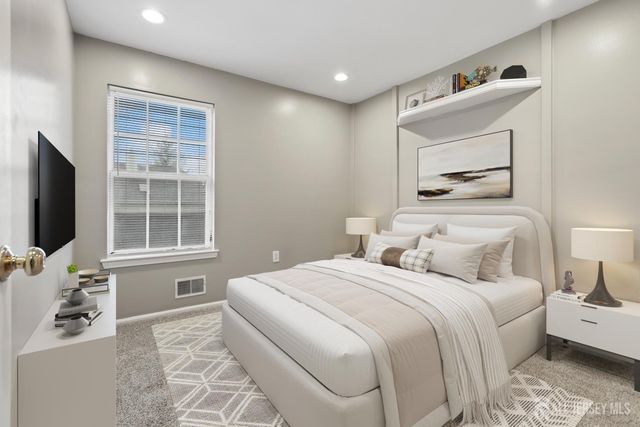 1707 Ridgeview Court, Sayreville, NJ 08859