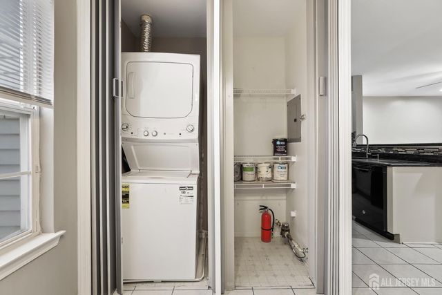 1707 Ridgeview Court, Sayreville, NJ 08859