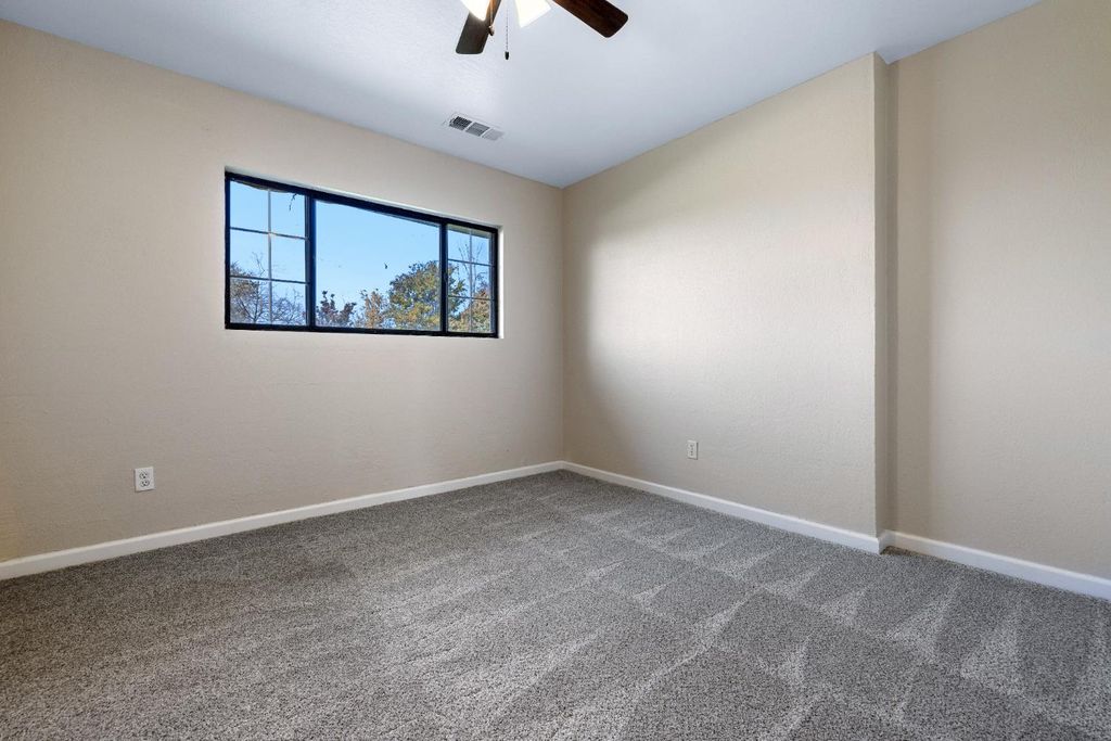 Image 22 of property listing at 4666 N Zediker Avenue, Sanger, CA 93657