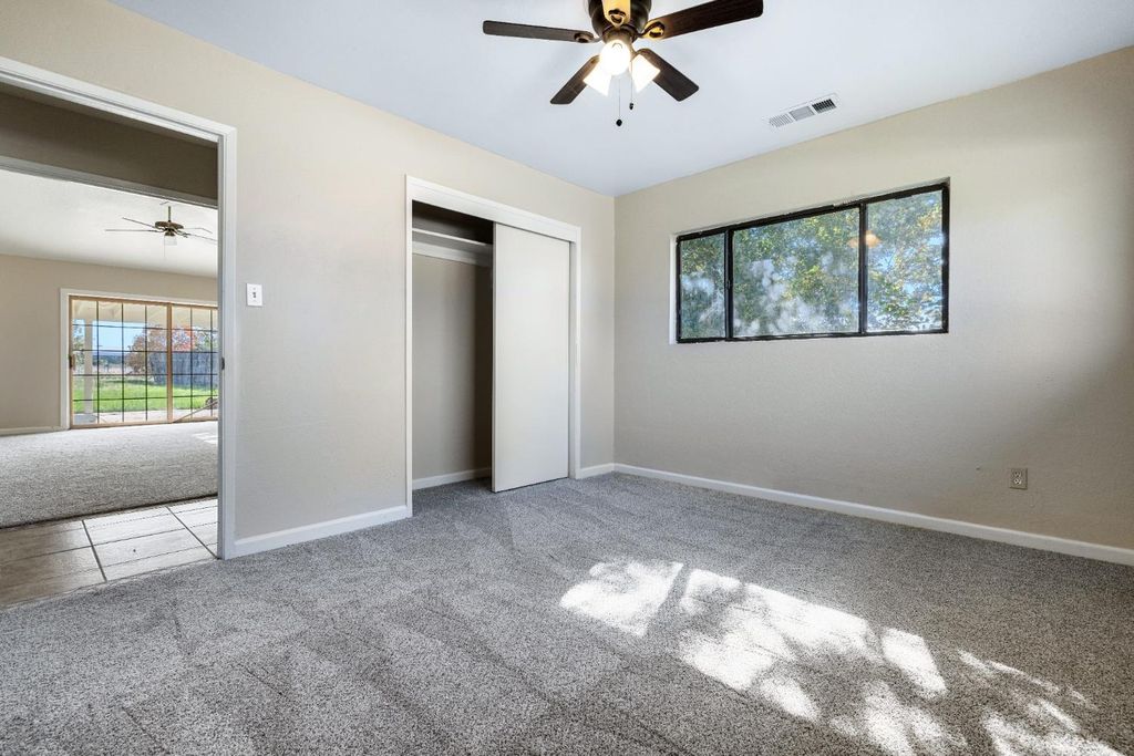 Image 25 of property listing at 4666 N Zediker Avenue, Sanger, CA 93657