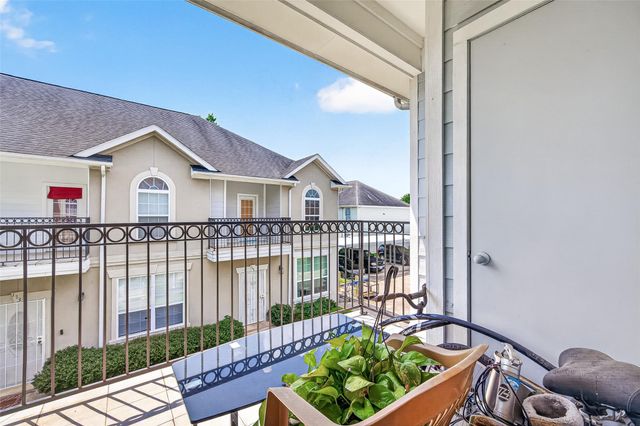 11045 Landswalk Drive 122, Houston, TX 77099