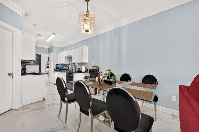 11045 Landswalk Drive 122, Houston, TX 77099