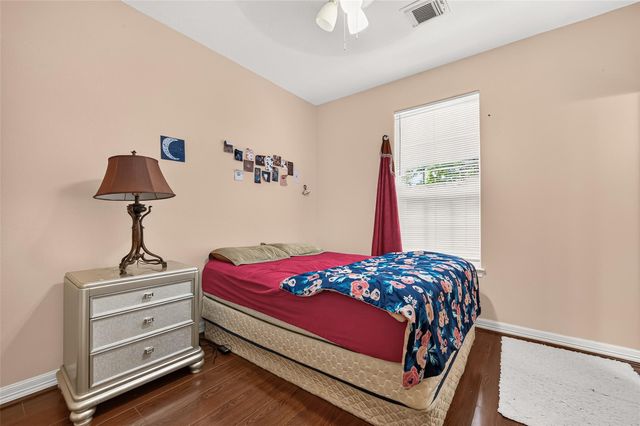 11045 Landswalk Drive 122, Houston, TX 77099