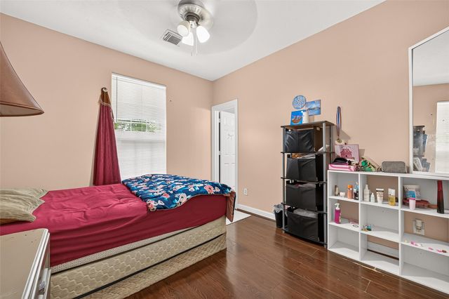 11045 Landswalk Drive 122, Houston, TX 77099