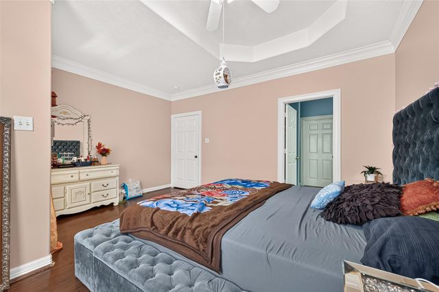 11045 Landswalk Drive 122, Houston, TX 77099