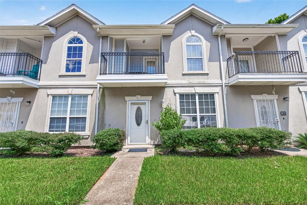 11045 Landswalk Drive 122, Houston, TX 77099