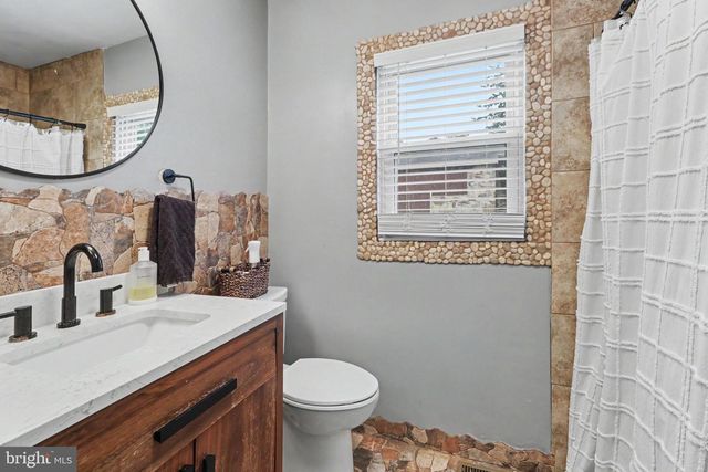 5010 ERBS BRIDGE RD, Mechanicsburg, PA 17050