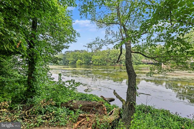 5010 ERBS BRIDGE RD, Mechanicsburg, PA 17050