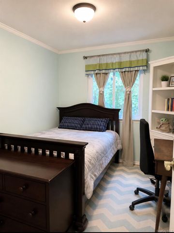 930 Merrick Rd 5, Baldwin, NY 11510