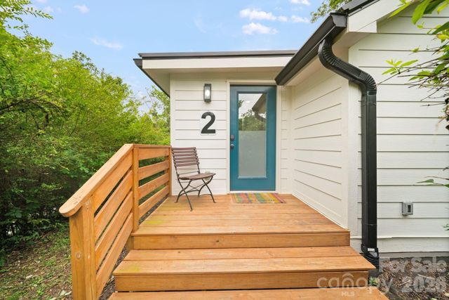 2 Laban Lane, Asheville, NC 28805