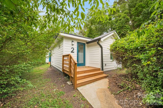 2 Laban Lane, Asheville, NC 28805