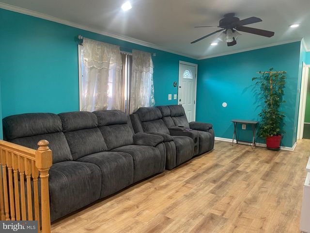 9412 FIRTREE PARK ST, Capitol Heights, MD 20743