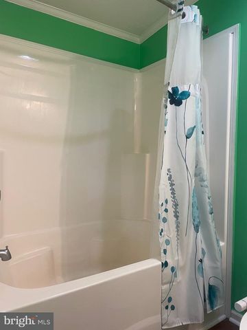 9412 FIRTREE PARK ST, Capitol Heights, MD 20743