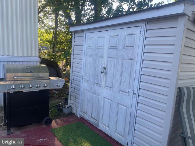 9412 FIRTREE PARK ST, Capitol Heights, MD 20743