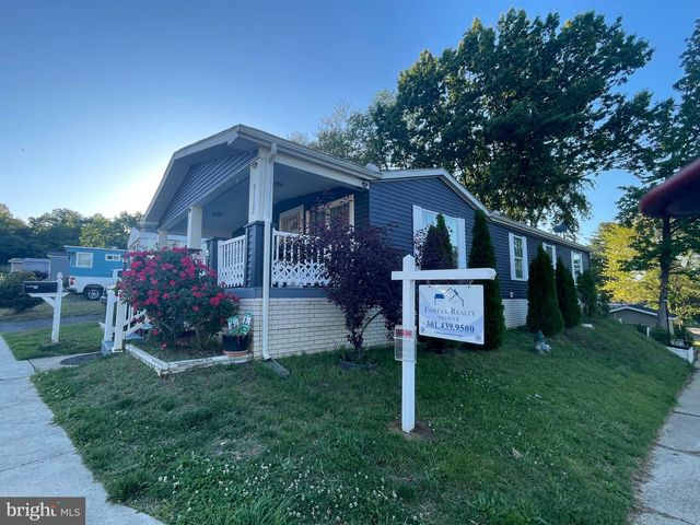 9412 FIRTREE PARK ST, Capitol Heights, MD 20743