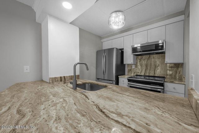 400 1ST Street D, Jacksonville Beach, FL 32250