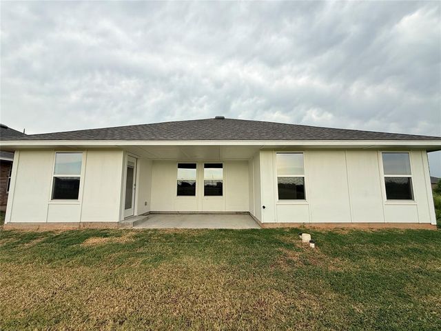 9205 Sweetwater Boulevard, Oklahoma City, OK 73160