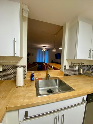 1250 S Miami Ave 1312, Miami, FL 33130