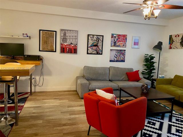 1250 S Miami Ave 1312, Miami, FL 33130