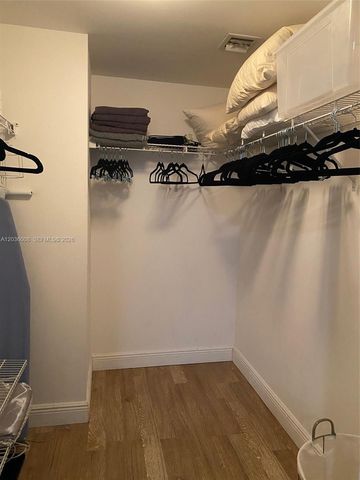 1250 S Miami Ave 1312, Miami, FL 33130