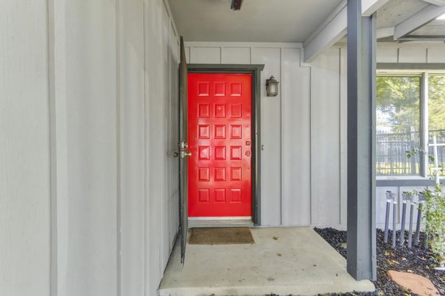 1017 Marston St, West Sacramento, CA 95605