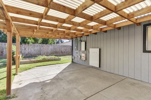1017 Marston St, West Sacramento, CA 95605