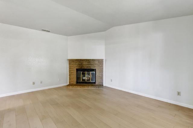 1017 Marston St, West Sacramento, CA 95605