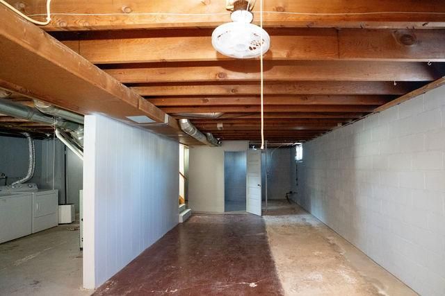 310 11th Avenue NE, Jamestown, ND 58401