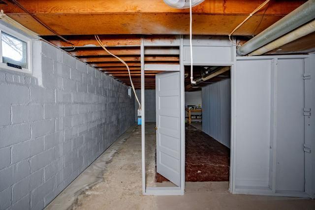 310 11th Avenue NE, Jamestown, ND 58401