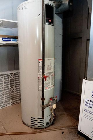 310 11th Avenue NE, Jamestown, ND 58401