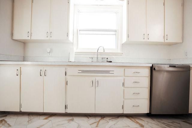 310 11th Avenue NE, Jamestown, ND 58401