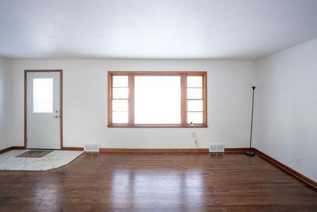 310 11th Avenue NE, Jamestown, ND 58401