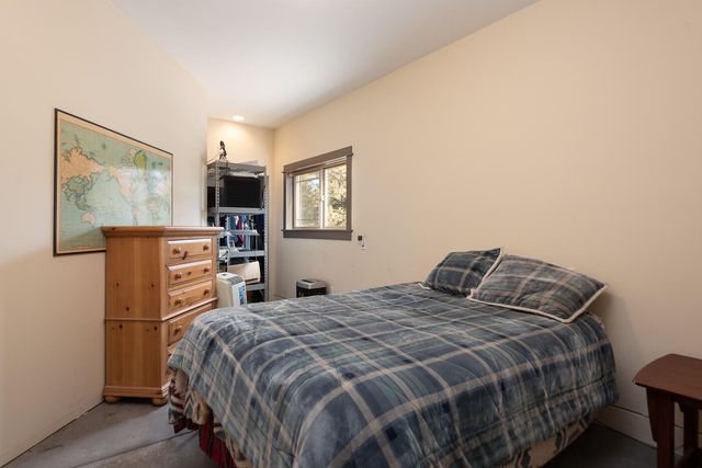 10001 Geneva View Road, Terrebonne, OR 97760