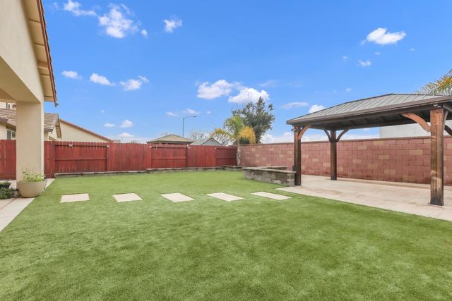 3790 Rockdale Dr, Rancho Cordova, CA 95742